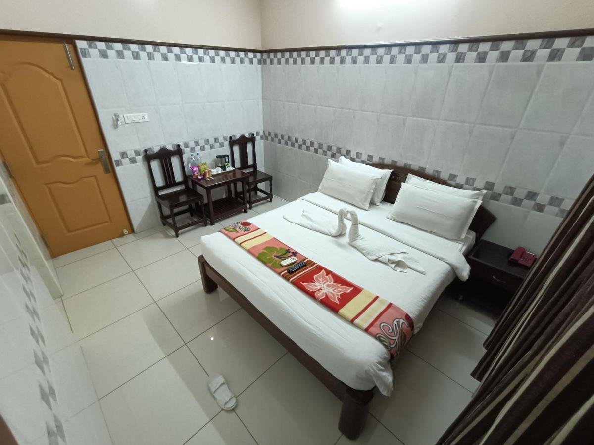Hotel Arunachala ปอนดิเชอรี ภายนอก รูปภาพ