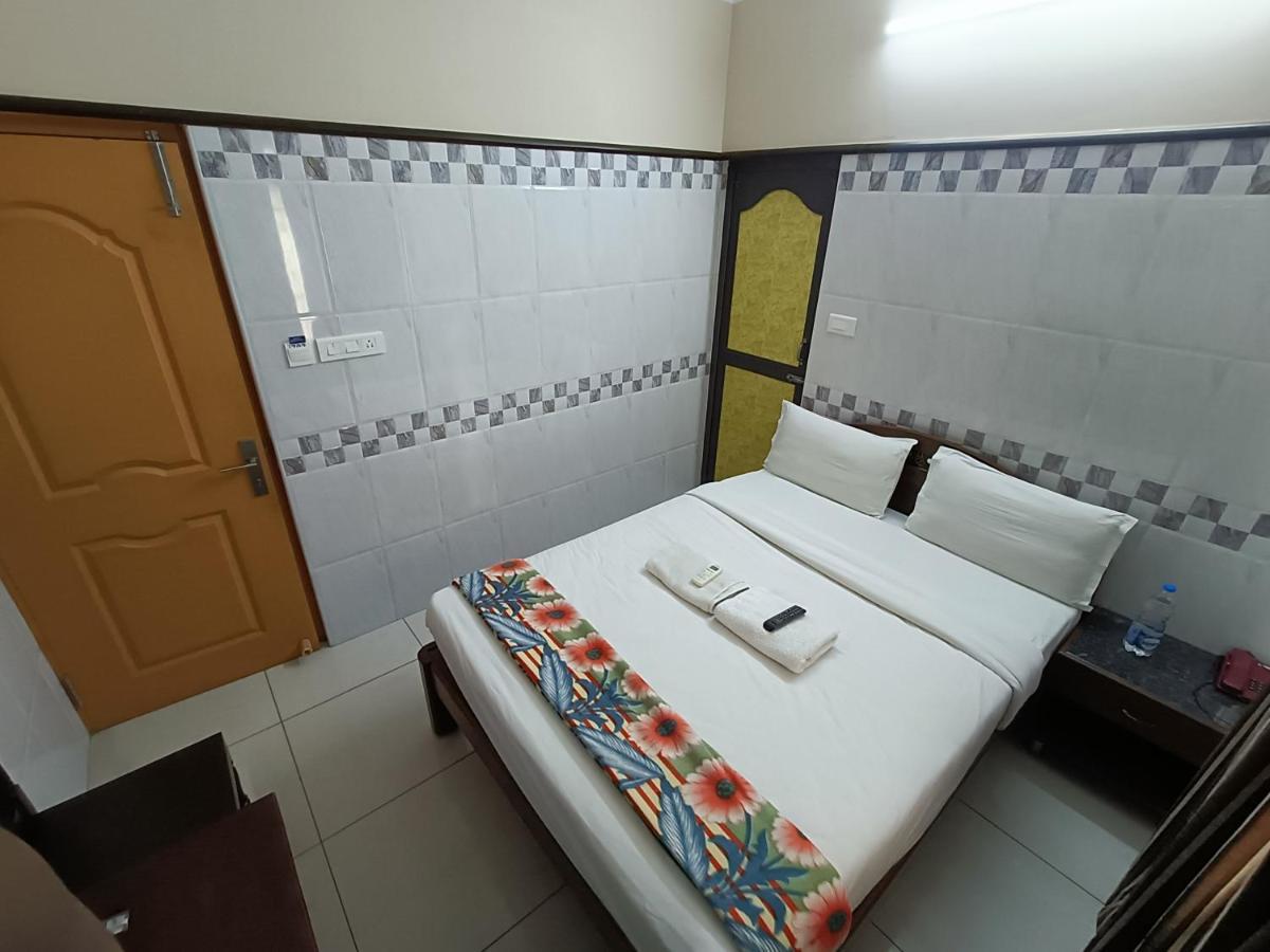 Hotel Arunachala ปอนดิเชอรี ภายนอก รูปภาพ