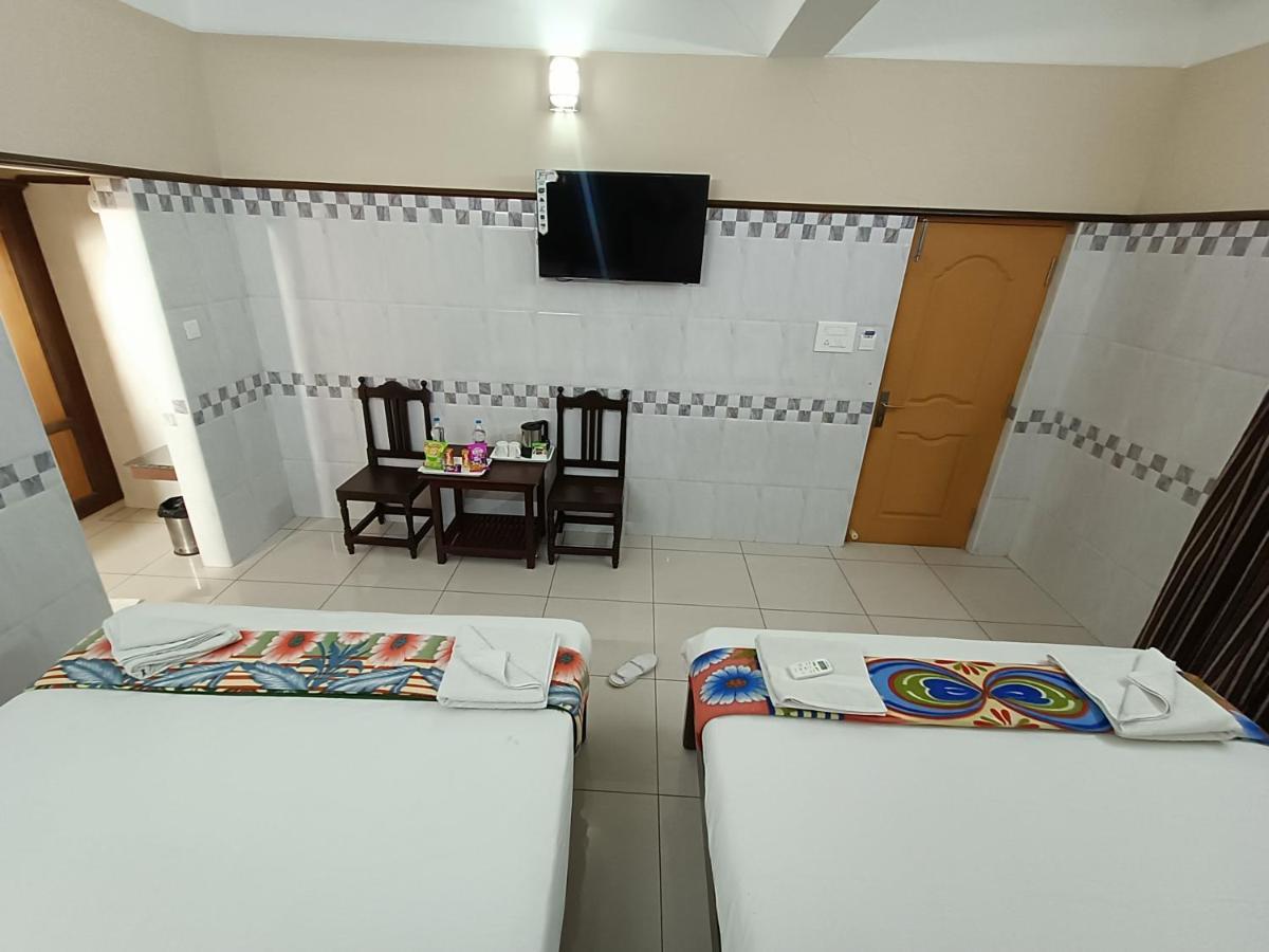 Hotel Arunachala ปอนดิเชอรี ภายนอก รูปภาพ