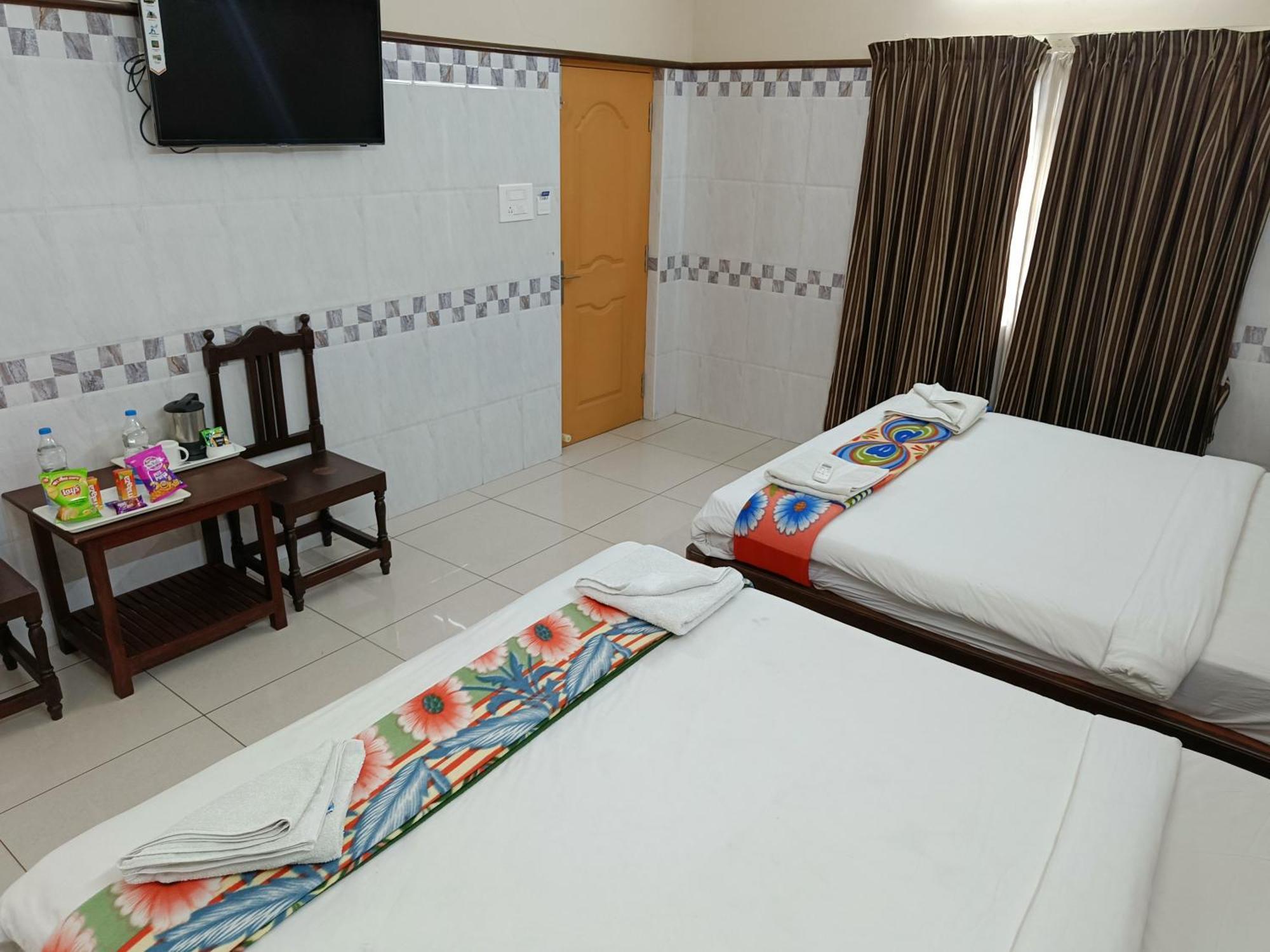 Hotel Arunachala ปอนดิเชอรี ภายนอก รูปภาพ