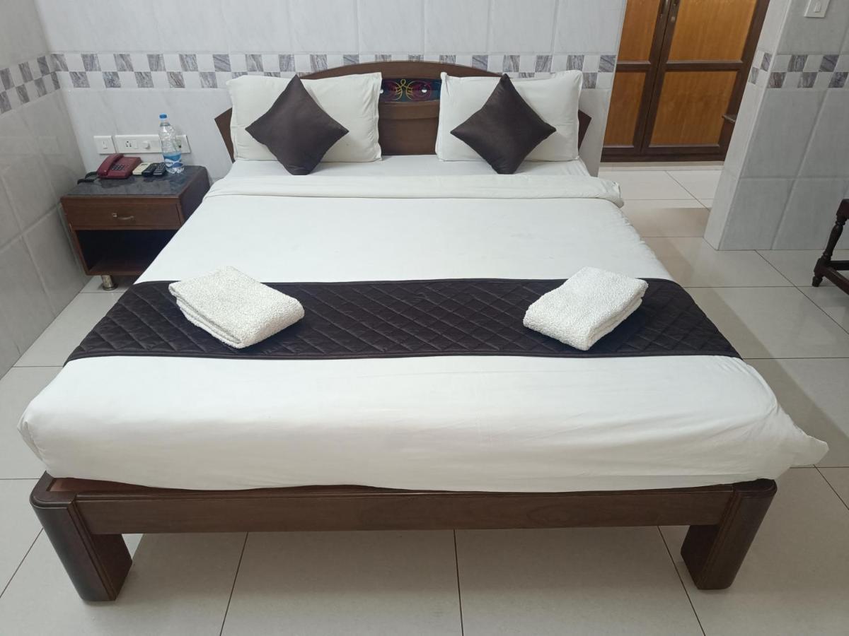 Hotel Arunachala ปอนดิเชอรี ภายนอก รูปภาพ