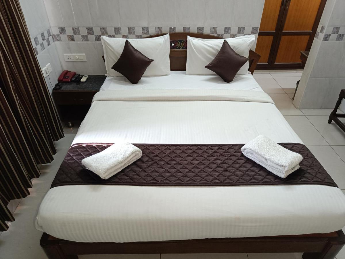 Hotel Arunachala ปอนดิเชอรี ภายนอก รูปภาพ